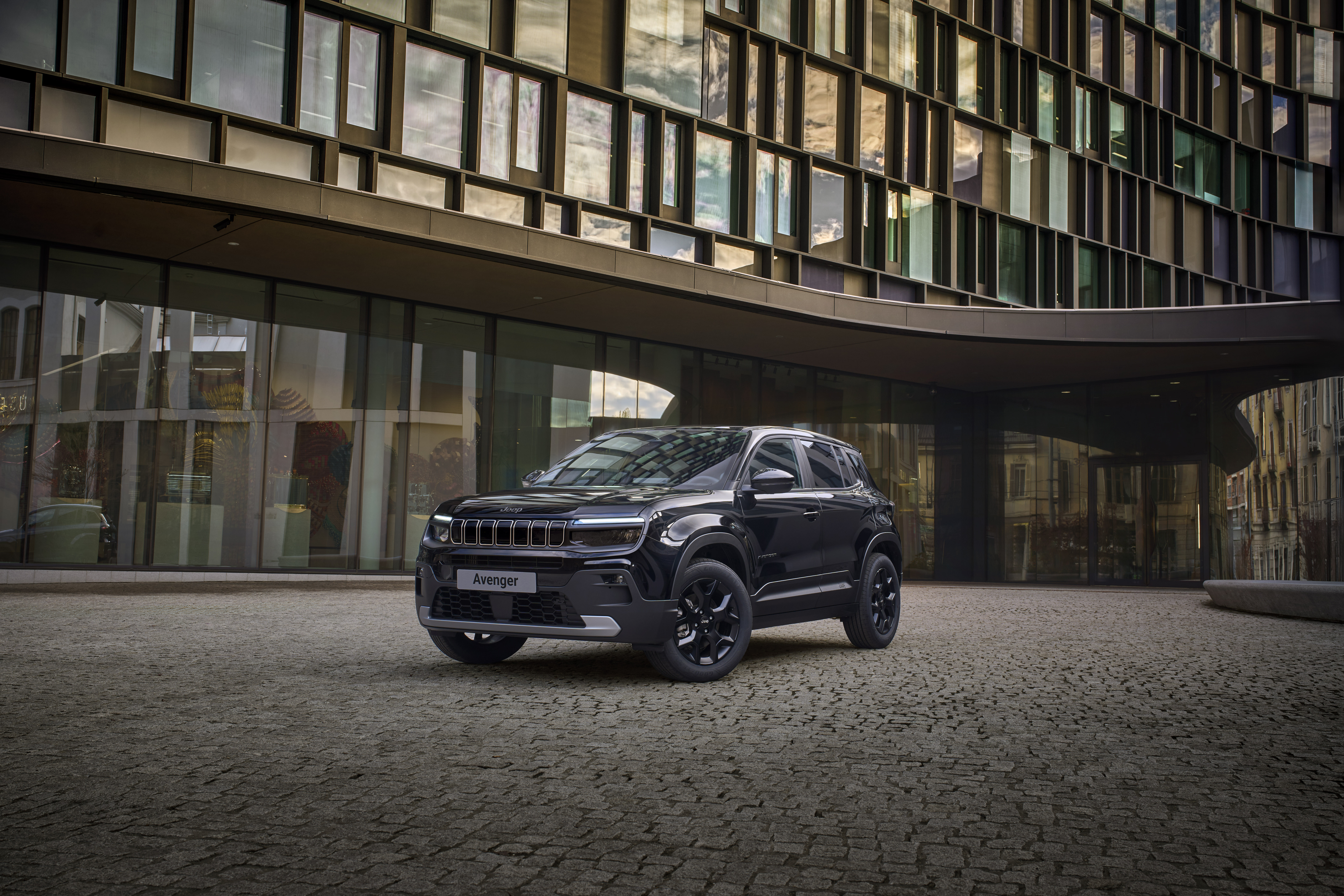 Jeep® Shines at the Brussels Motor Show 2026: Debuting the Avenger Black Edition, All-New Compass Lineup, and the Cutting-edge Wagoneer S