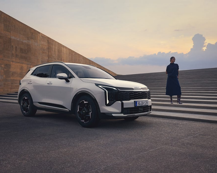 NEW KIA SPORTAGE HEV 261 Offers