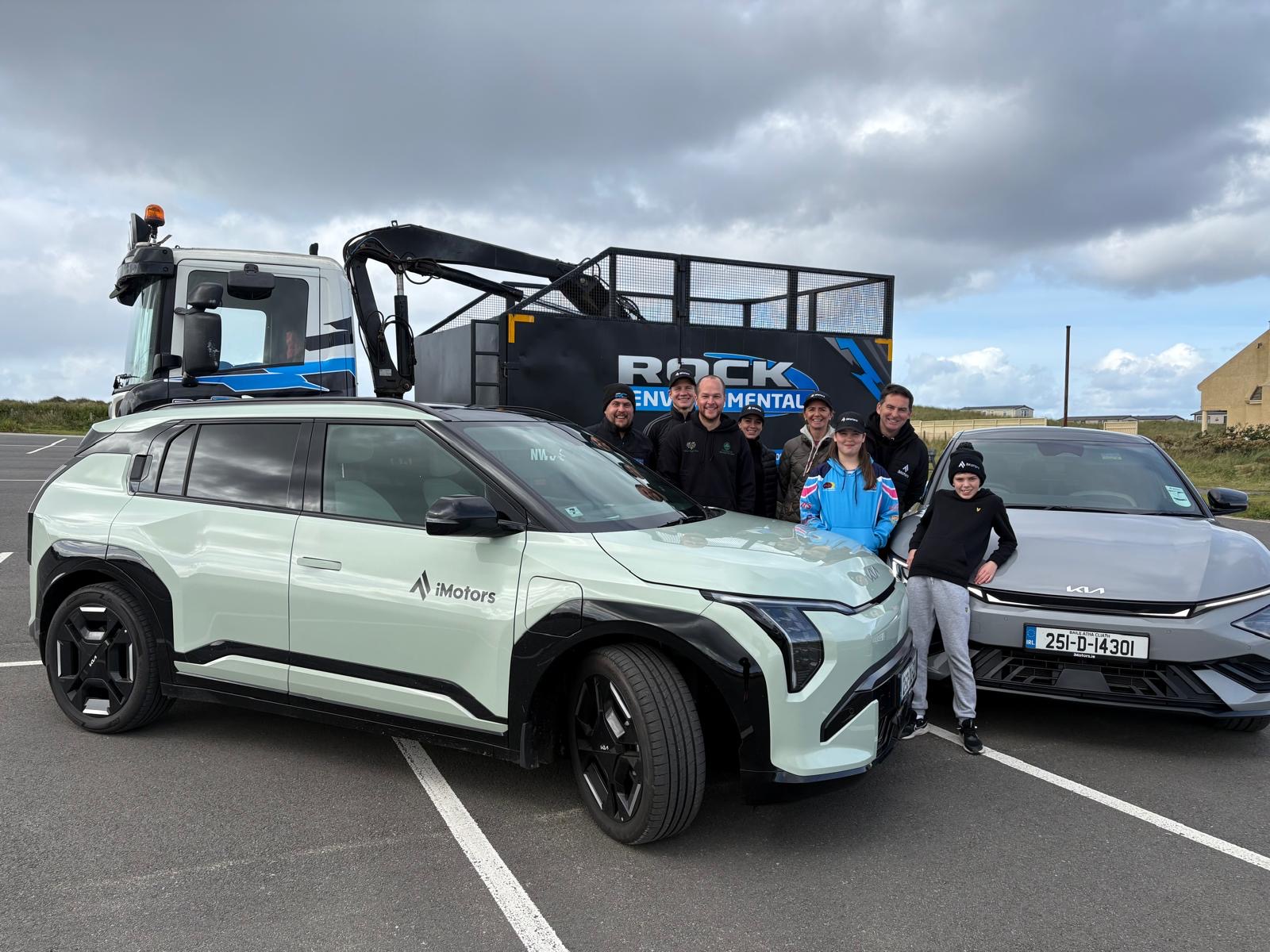 iMotors and Portnoo Market Garden Volunteer at Big Beach Clean 2025