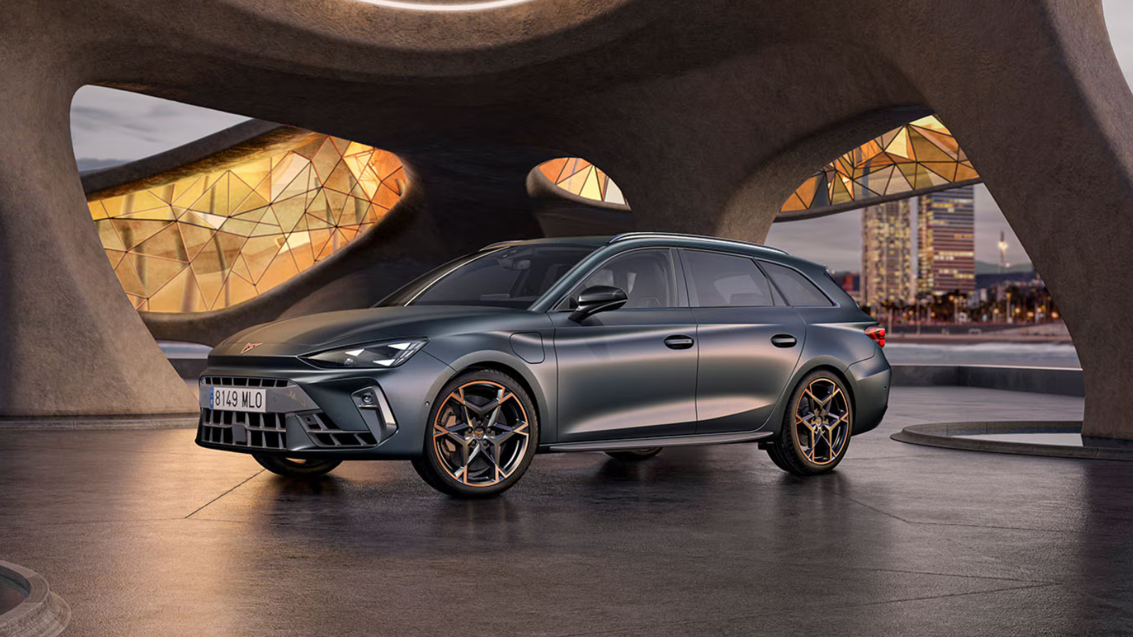 261 CUPRA Leon Sportstourer & CUPRA Leon Sportstourer (PHEV) Finance Offer
