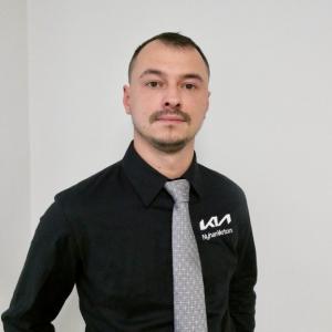 Brian (Przemyslaw Kukuczka)