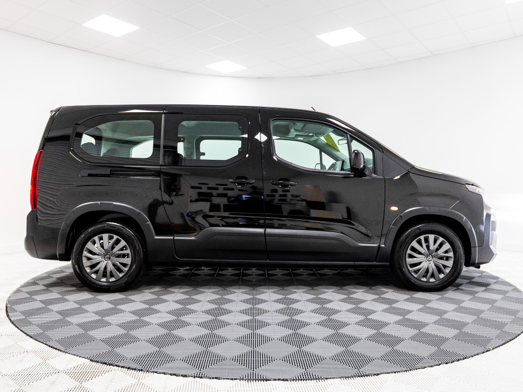 2025 Peugeot Rifter