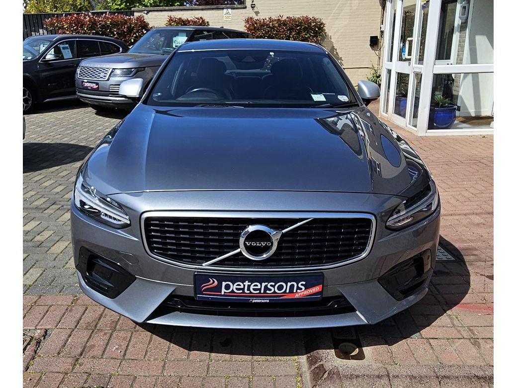 2017 Volvo S90