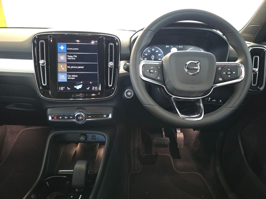 2022 Volvo XC40