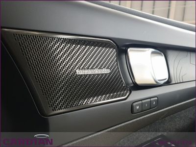 2023 Volvo XC40