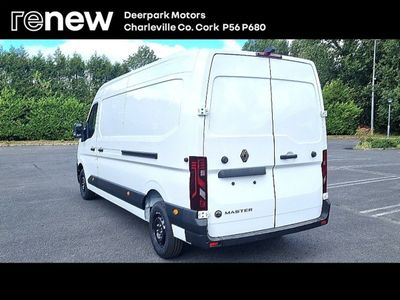 2025 Renault Master