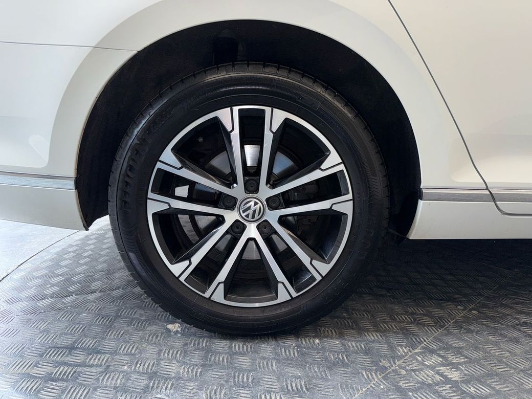 2019 Volkswagen Passat