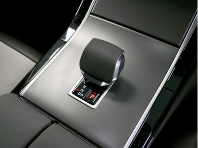 2025 Land Rover Range Rover Velar