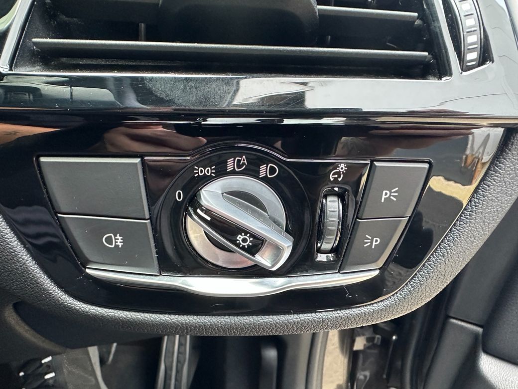 2021 BMW 530