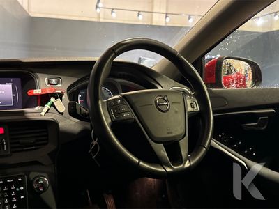 2018 Volvo V40