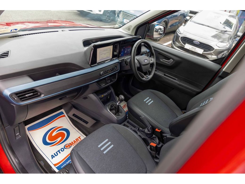 2025 Ford Transit Courier
