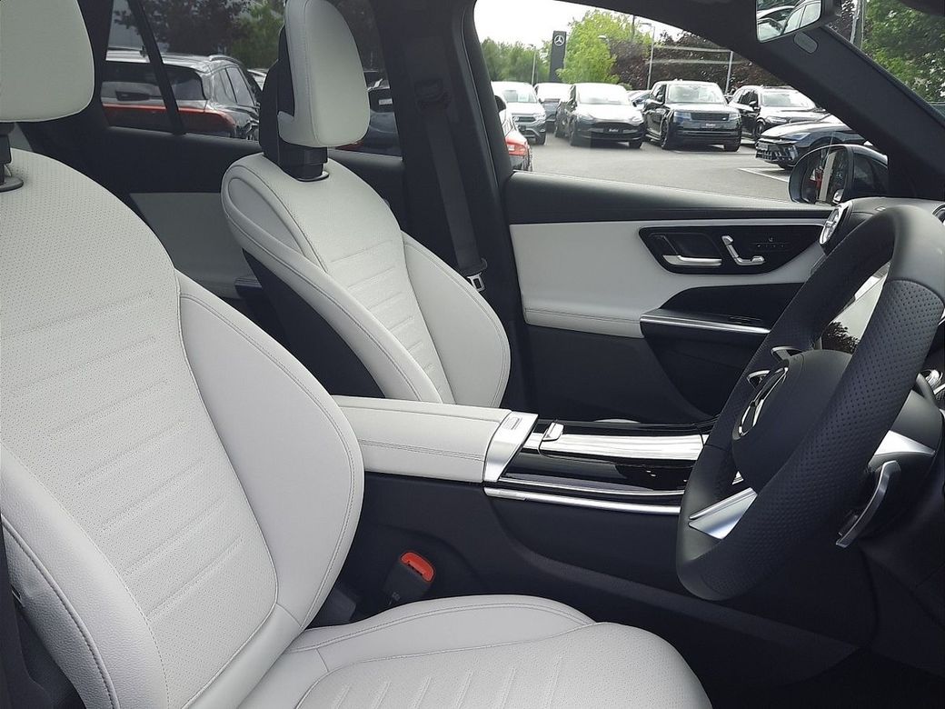 2025 Mercedes-Benz GLC Class