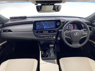 2025 Lexus ES 300h