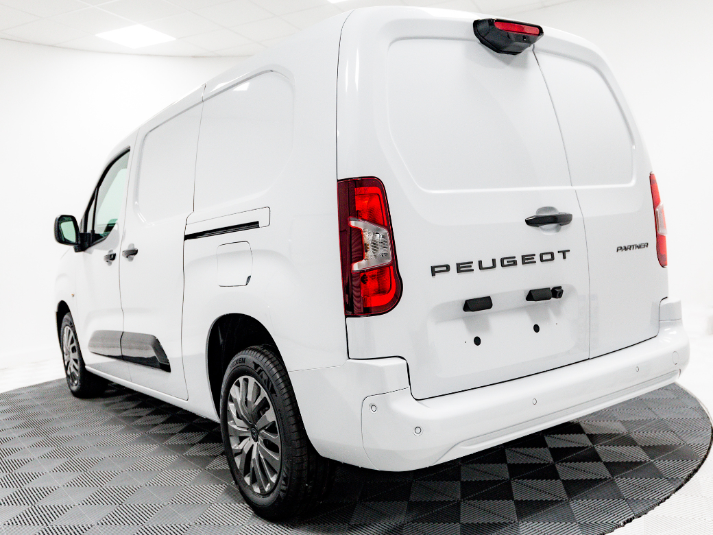 2026 Peugeot Partner