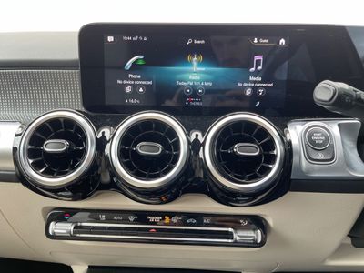 2022 Mercedes-Benz GLB Class