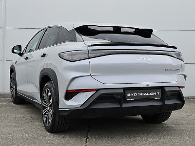 2026 BYD Sealion 7