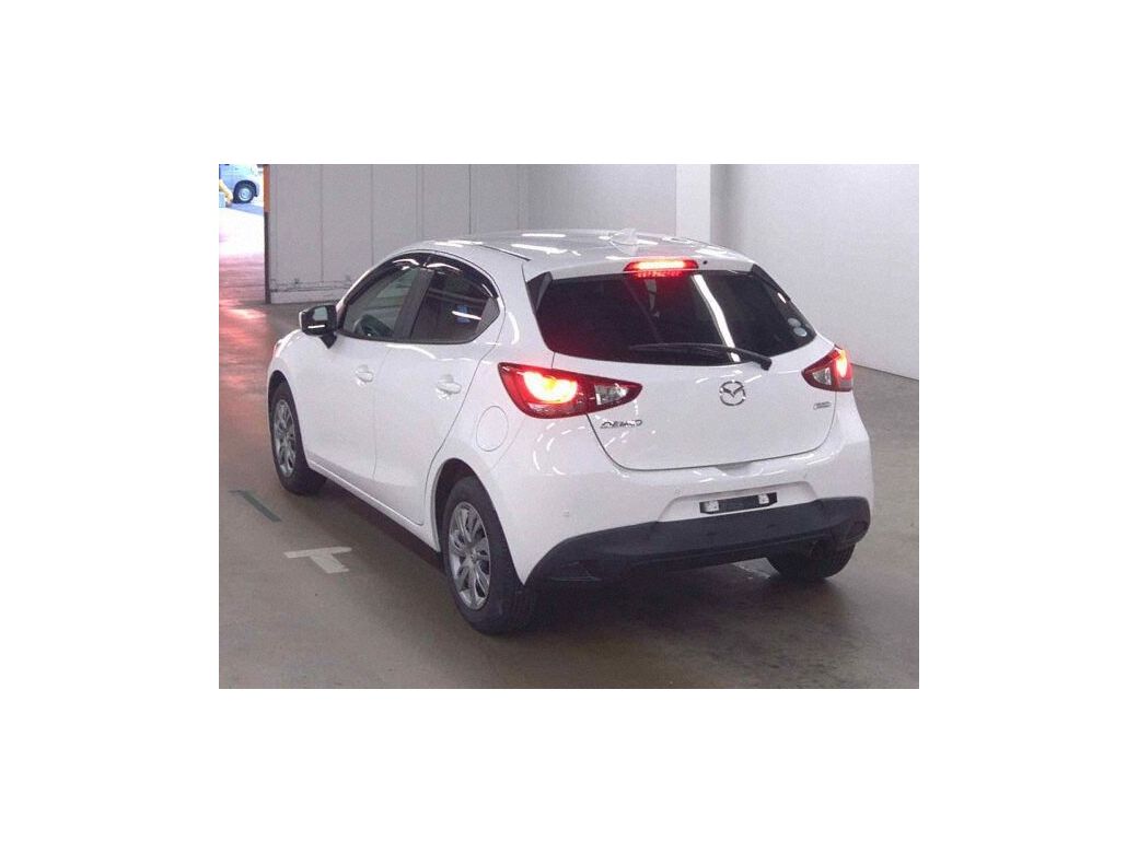 2018 Mazda Demio