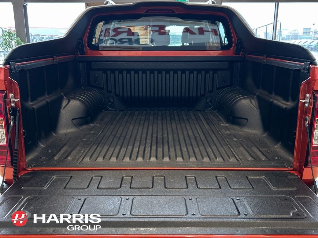 2026 Orange Maxus T60 MAX