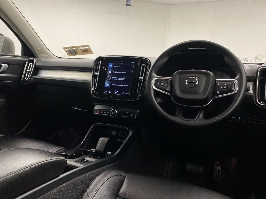 2022 Volvo XC40