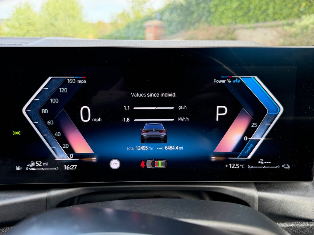 2024 BMW 330