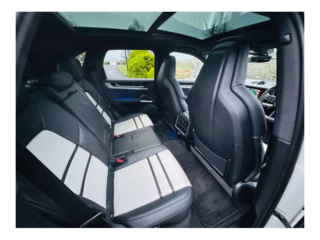 2024 Porsche Cayenne