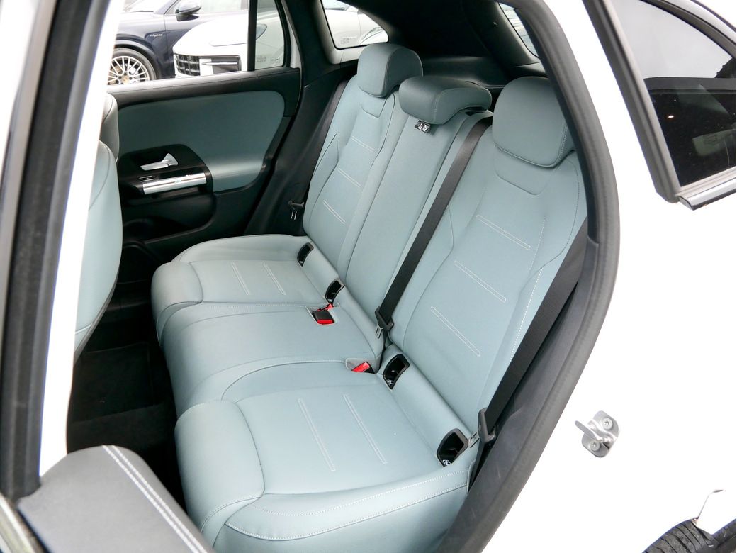 2024 Mercedes-Benz GLA 180