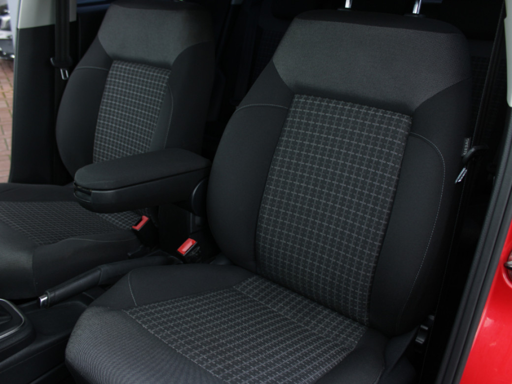 2017 Volkswagen Polo