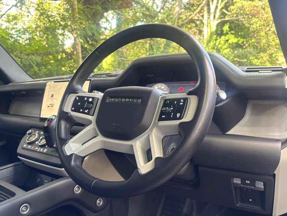 2023 Land Rover Defender