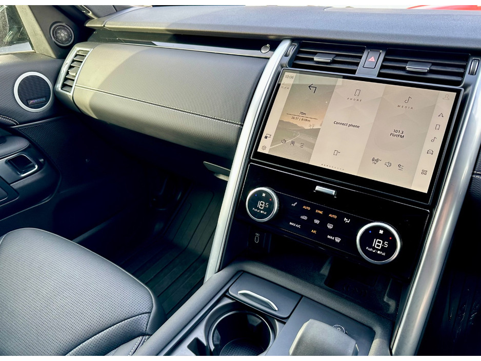 2026 Land Rover Discovery