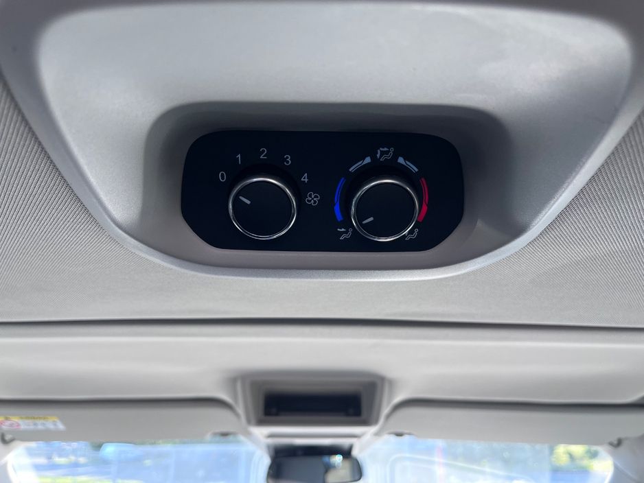 2020 Ford Tourneo