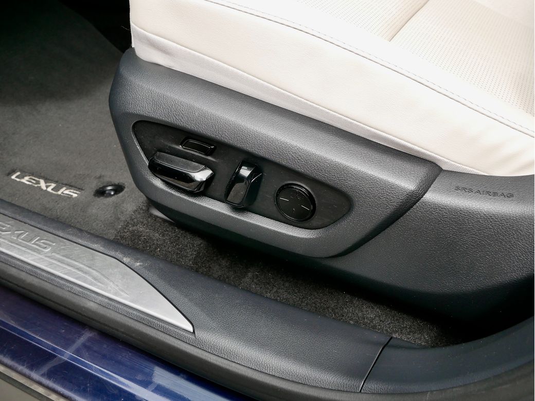 2023 Lexus RX450h+