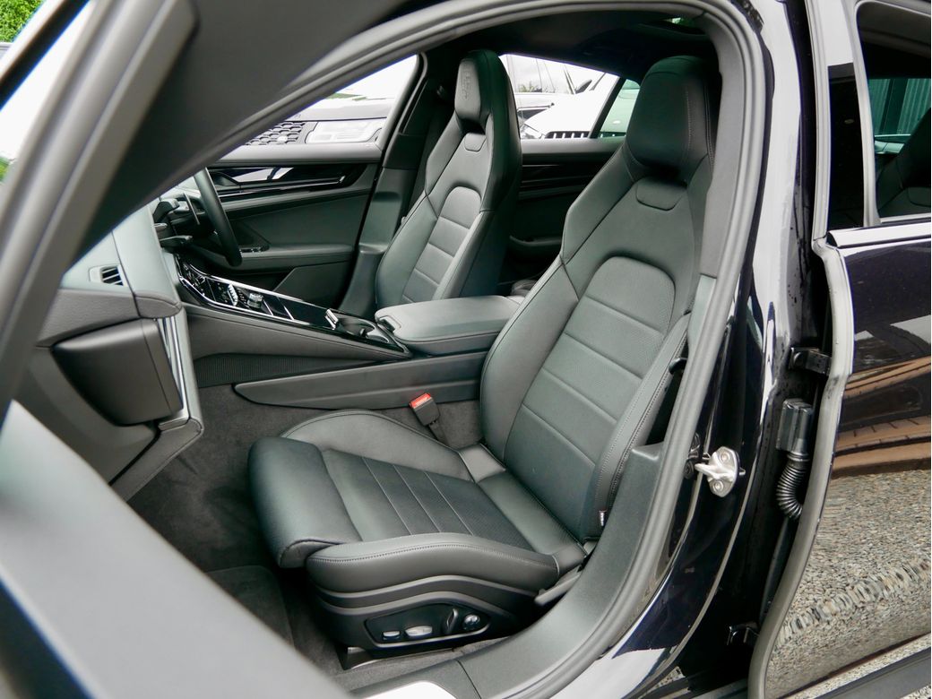 2025 Porsche Panamera