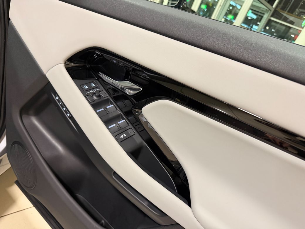 2024 Land Rover Range Rover Evoque