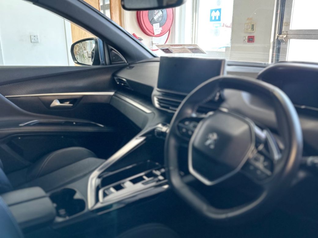 2024 Peugeot 5008