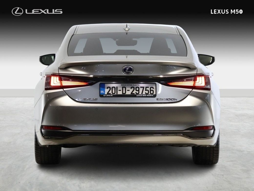 2020 Lexus ES 300h