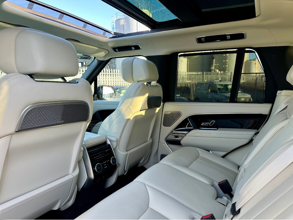 2025 Land Rover Range Rover