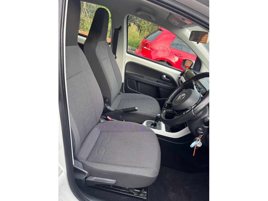 2015 Volkswagen up!