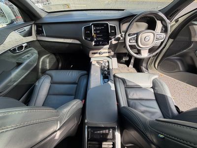 2022 Volvo XC90
