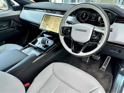 2025 Land Rover Range Rover Sport