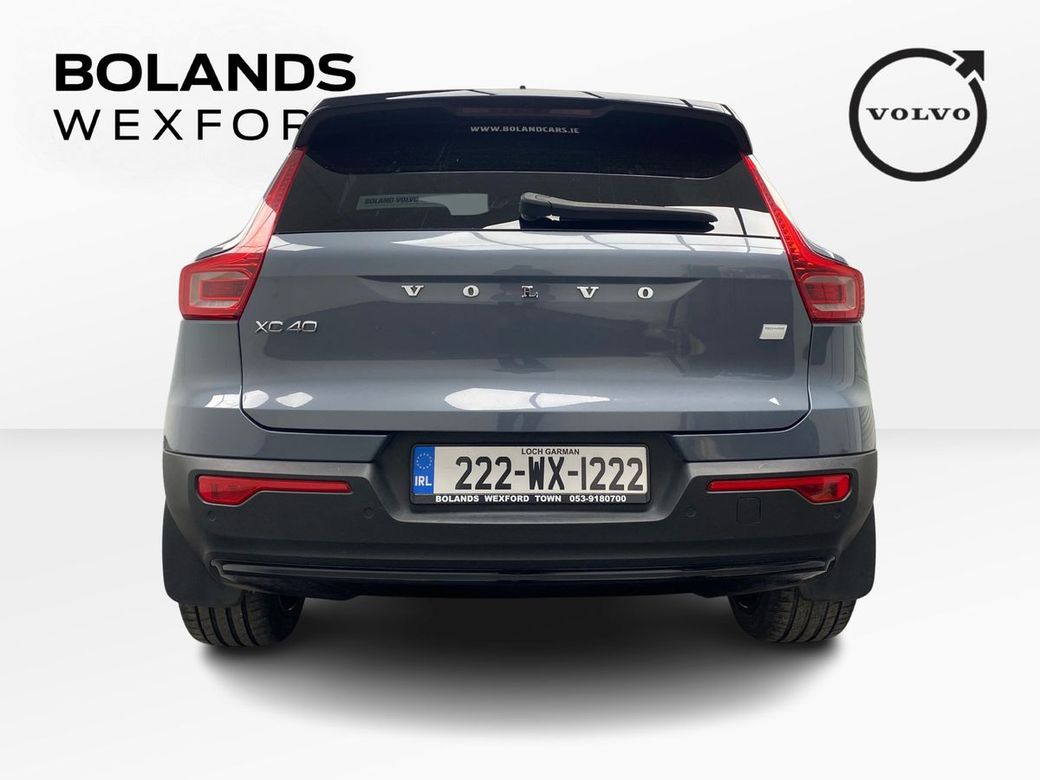 2022 Volvo XC40