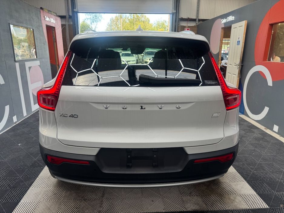 2021 Volvo XC40