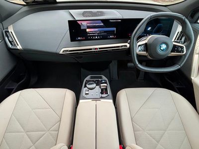 2023 BMW iX