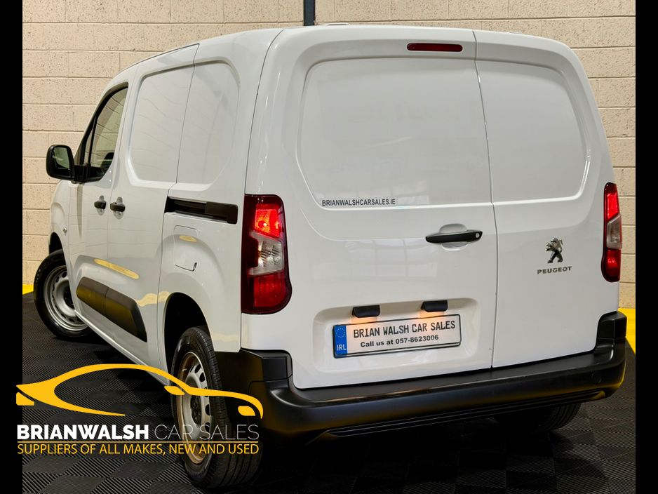 2023 Peugeot Partner