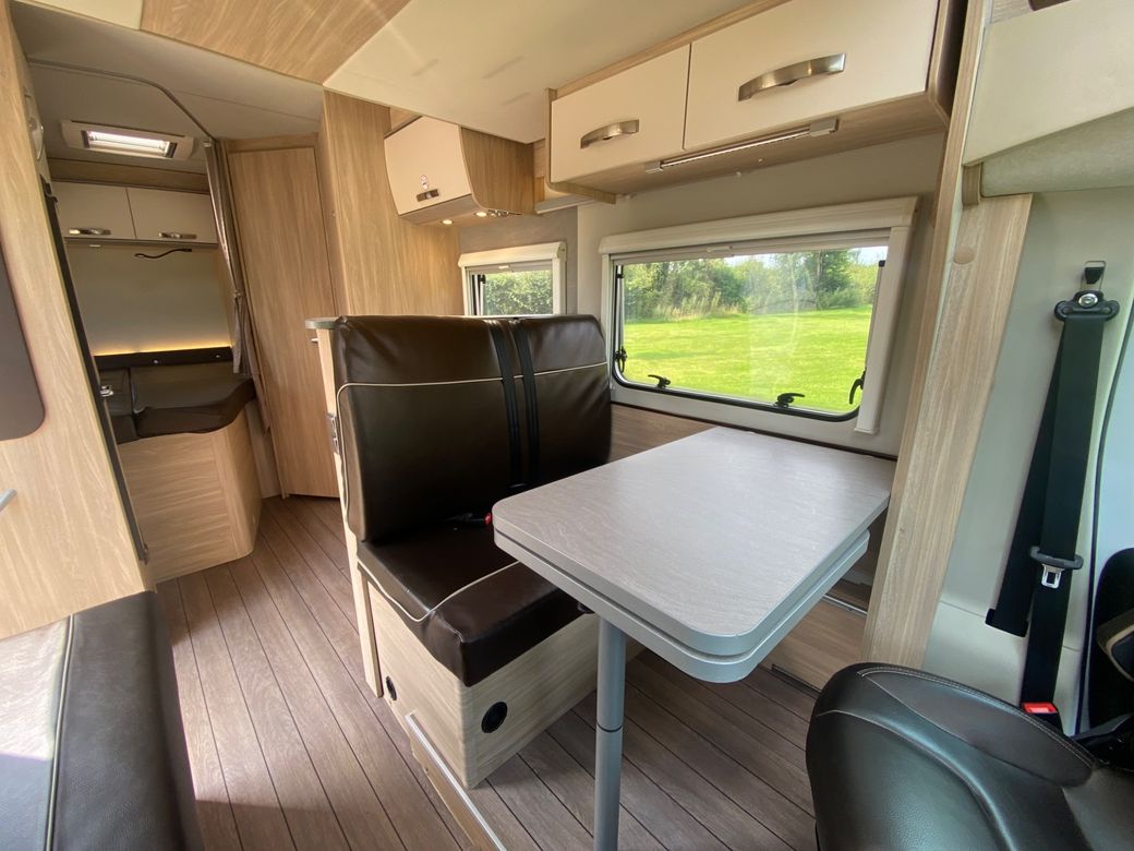 2021 WEINSBERG CARA SUITE 650 5 BERTH R.H.D 