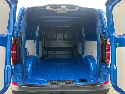 2025 Volkswagen Transporter