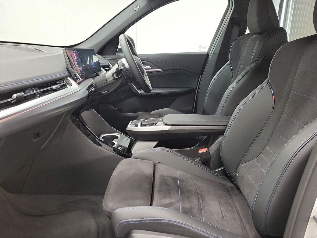 2025 BMW iX1
