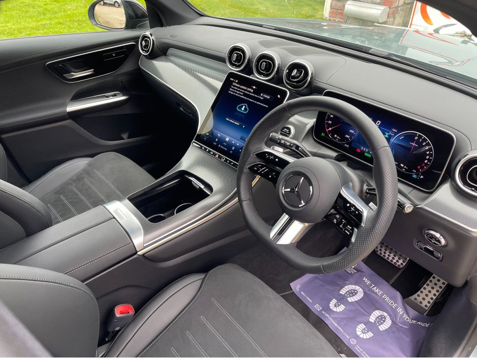 2025 Mercedes-Benz GLC Class