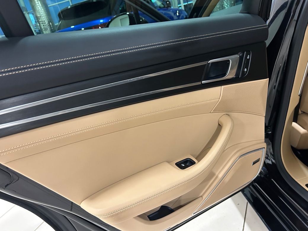 2023 Porsche Panamera