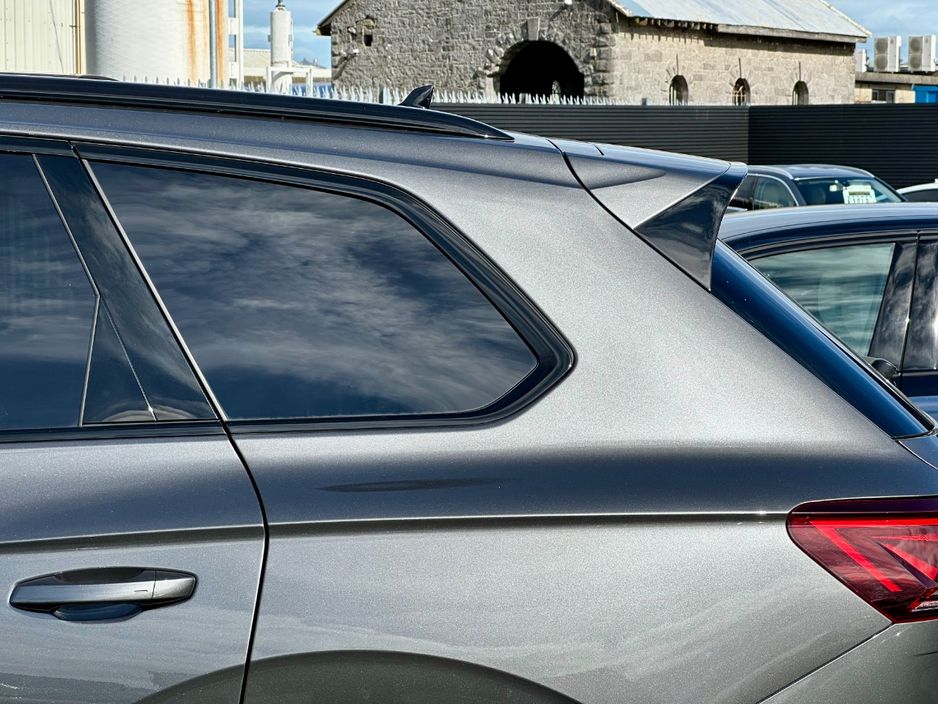 2025 Volkswagen Touareg