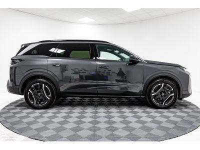 2025 Peugeot 5008